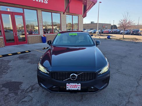 Used 2023 Volvo S60 T8 Core image 2