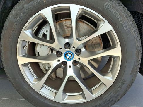 Certified 2025 BMW X5 xDrive50e image 7