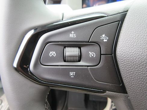 New 2027 Chevrolet Bolt LT FWD image 24