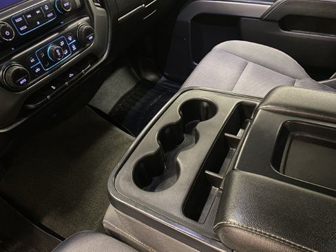 Used 2018 Chevrolet Silverado 1500 LT w/ All Star Edition AWD/4WD image 37