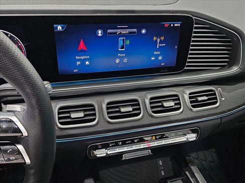 New 2026 Mercedes-Benz GLS 450 4MATIC image 11