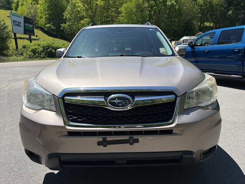 Used 2015 Subaru Forester 2.5i Premium w/ All-Weather Package AWD/4WD image 8