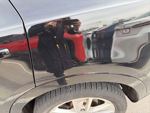 Used 2018 Audi Q3 2.0T Premium image 3