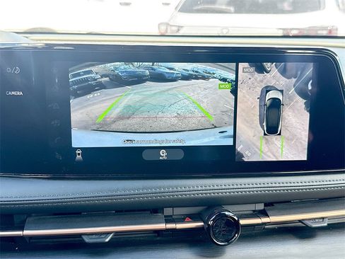 Used 2023 Nissan Ariya FWD image 15