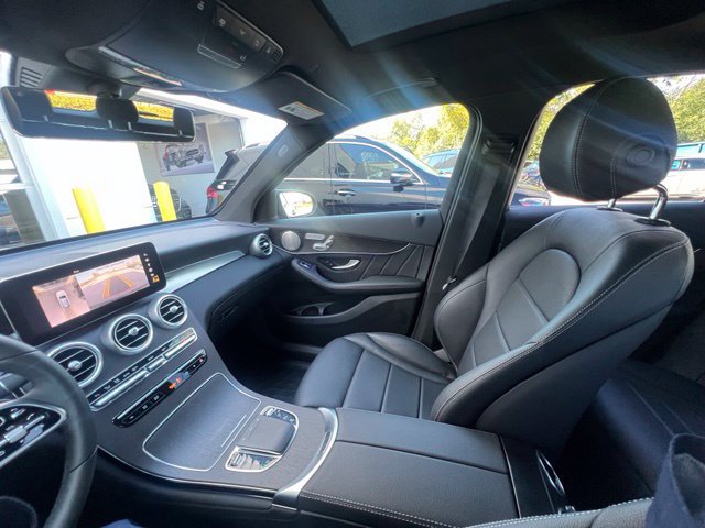 Used 2021 Mercedes-Benz GLC 300 4MATIC image 15