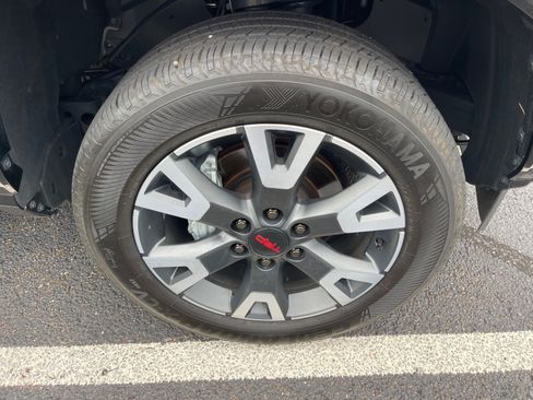 Used 2025 Toyota 4Runner TRD Sport Premium RWD image 22