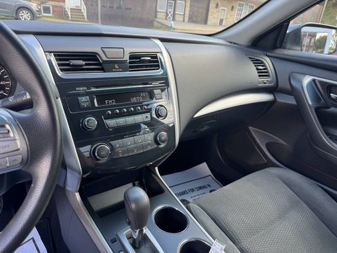 Used 2015 Nissan Altima 2.5 S w/ Power Driver Seat Package image 11
