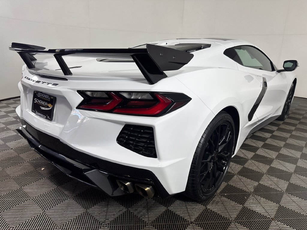 Used 2025 Chevrolet Corvette Stingray Premium Cpe w/ Z51 Performance Package RWD image 6