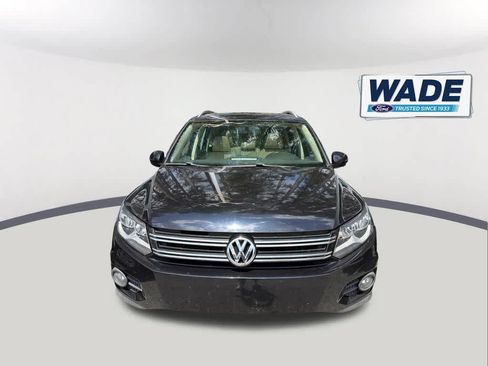 Used 2012 Volkswagen Tiguan SEL FWD image 2