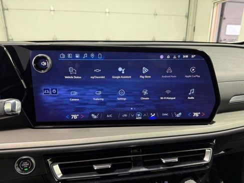 New 2026 Chevrolet Traverse LT w/ Sun and Wheel Package image 17