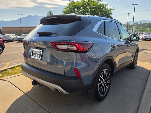 Used 2024 Ford Escape SE w/ PHEV Premium Package FWD image 6