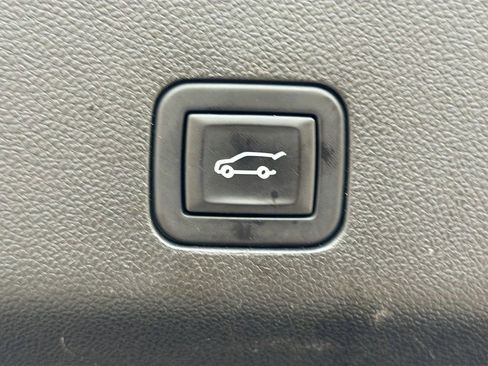 Used 2024 Chevrolet Tahoe LT image 14