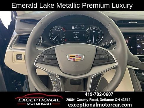 Used 2025 Cadillac XT5 Premium Luxury AWD/4WD image 37