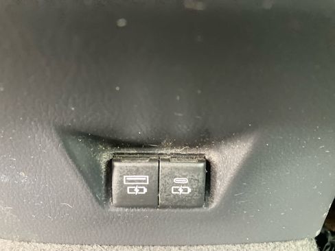 Used 2025 Toyota Camry LE w/ Convenience Package AWD/4WD image 32