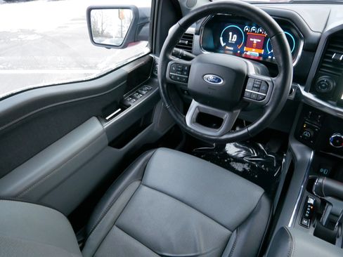 Used 2022 Ford F150 Lariat w/ Equipment Group 502A High image 9