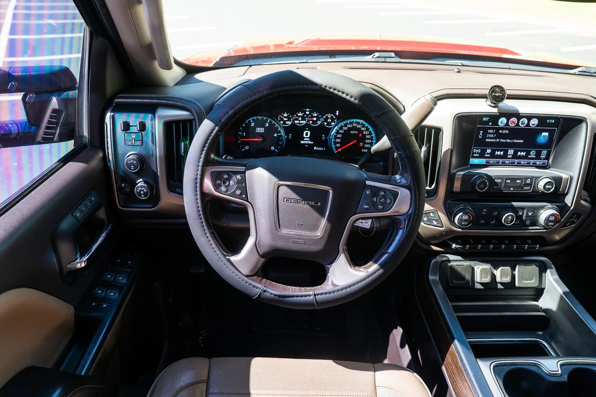 Used 2018 GMC Sierra 2500 Denali w/ Duramax Plus Package AWD/4WD image 31