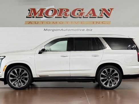 Used 2025 Cadillac Escalade Premium Luxury w/ Touring Package AWD/4WD image 6