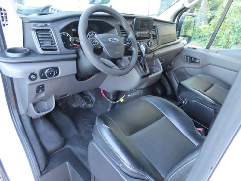 Used 2021 Ford Transit 250 Medium Roof AWD image 5