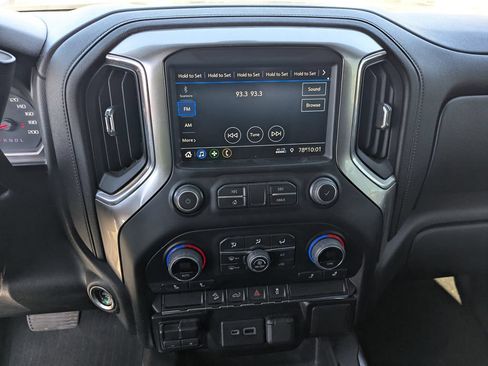 Used 2021 Chevrolet Silverado 1500 RST AWD/4WD image 19