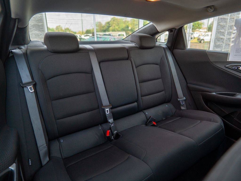 Used 2024 Chevrolet Malibu LT FWD image 30