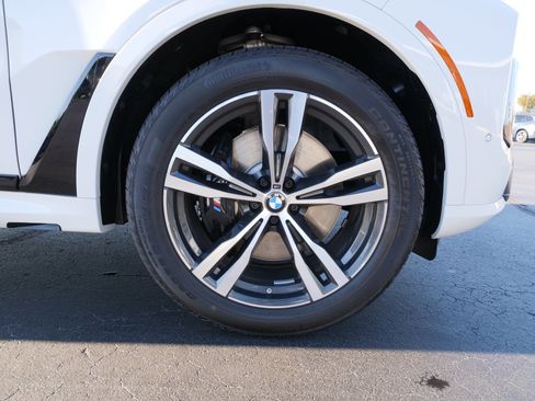 New 2026 BMW X7 xDrive40i w/ M Sport Package image 10