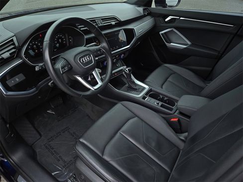 Used 2023 Audi Q3 2.0T Premium image 10