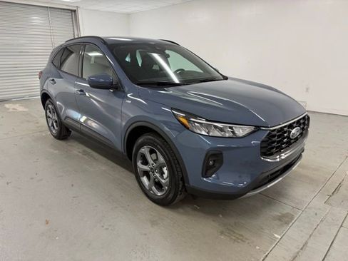 New 2026 Ford Escape ST-Line Select w/ Equipment Group 401A image 3