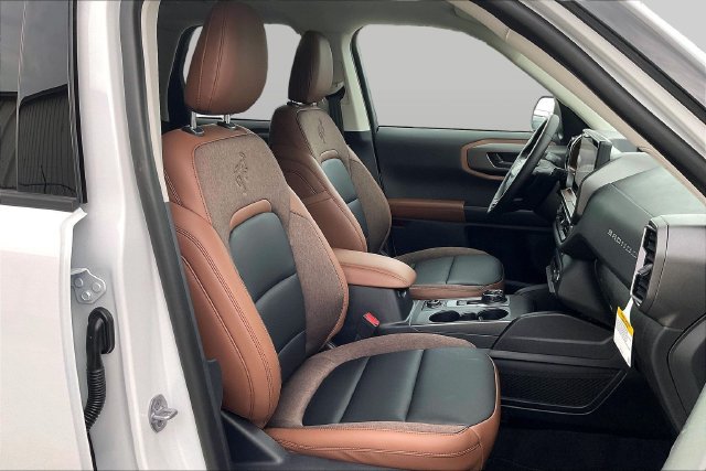 New 2026 Ford Bronco Sport Outer Banks AWD/4WD image 9