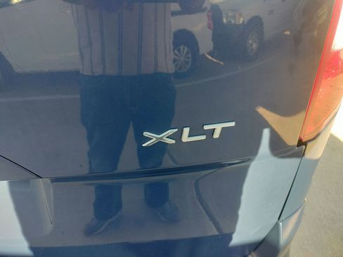 Used 2015 Ford Transit Connect XLT image 6