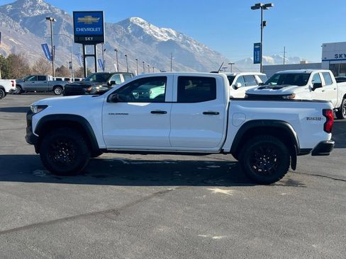 Certified 2025 Chevrolet Colorado Trail Boss AWD/4WD image 9