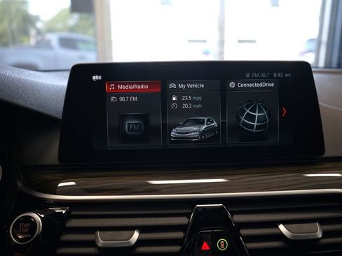 Used 2018 BMW 530i xDrive AWD/4WD image 37