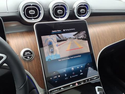 Certified 2025 Mercedes-Benz GLC 300 4MATIC image 6