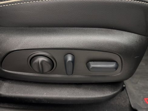 Used 2023 GMC Acadia Denali w/ Denali Ultimate Package image 72