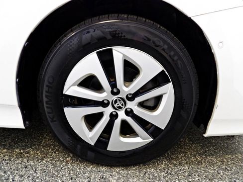 Used 2018 Toyota Prius Prime Advanced FWD image 22