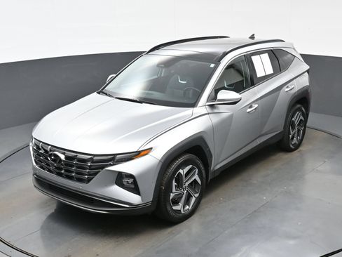 Certified 2023 Hyundai Tucson Limited AWD/4WD image 33