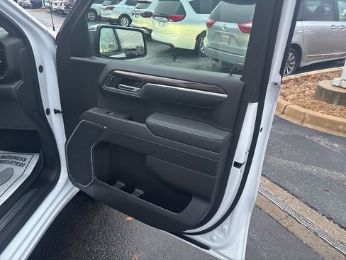 Used 2025 Chevrolet Silverado 1500 LT w/ Protection Package image 16