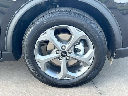 Used 2025 Ford Escape ST-Line AWD/4WD image 10