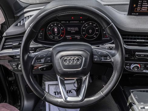 Used 2018 Audi Q7 3.0T Prestige w/ Prestige Package AWD/4WD image 25