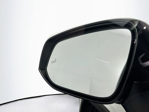 Used 2025 Toyota RAV4 XLE w/ Convenience Package image 16