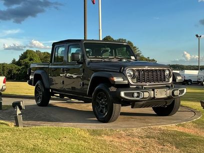 Used 2024 Jeep Gladiator Sport
