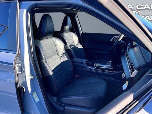 New 2026 Mitsubishi Outlander Trail Edition image 8