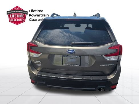 Used 2020 Subaru Forester Limited w/ Popular Package #3 AWD/4WD image 9