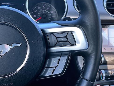 Used 2019 Ford Mustang GT Premium image 18