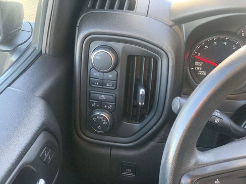 Certified 2021 Chevrolet Silverado 1500 Custom image 16