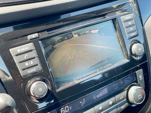 Used 2020 Nissan Rogue Sport SV w/ All-Weather Package FWD image 9