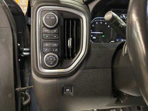 Used 2022 GMC Sierra 1500 SLT w/ X31 Off-Road Package image 19