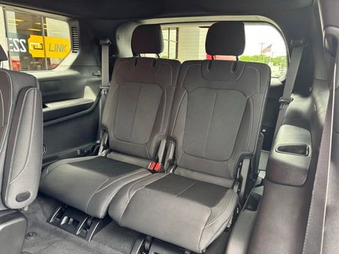 New 2026 Jeep Grand Cherokee L Laredo RWD image 12