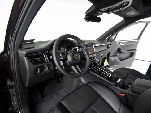 New 2026 Porsche Macan S image 16