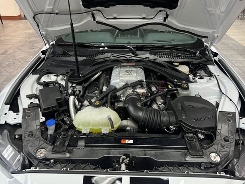 Used 2021 Ford Mustang Shelby GT500 w/ Technology Package RWD image 22