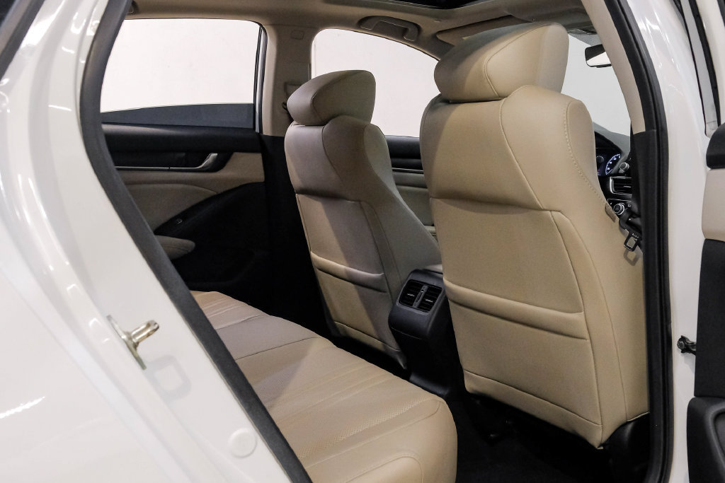 Used 2019 Honda Accord EX-L image 46